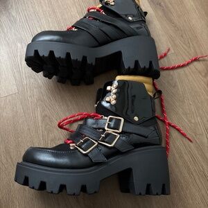 Women’s Boots